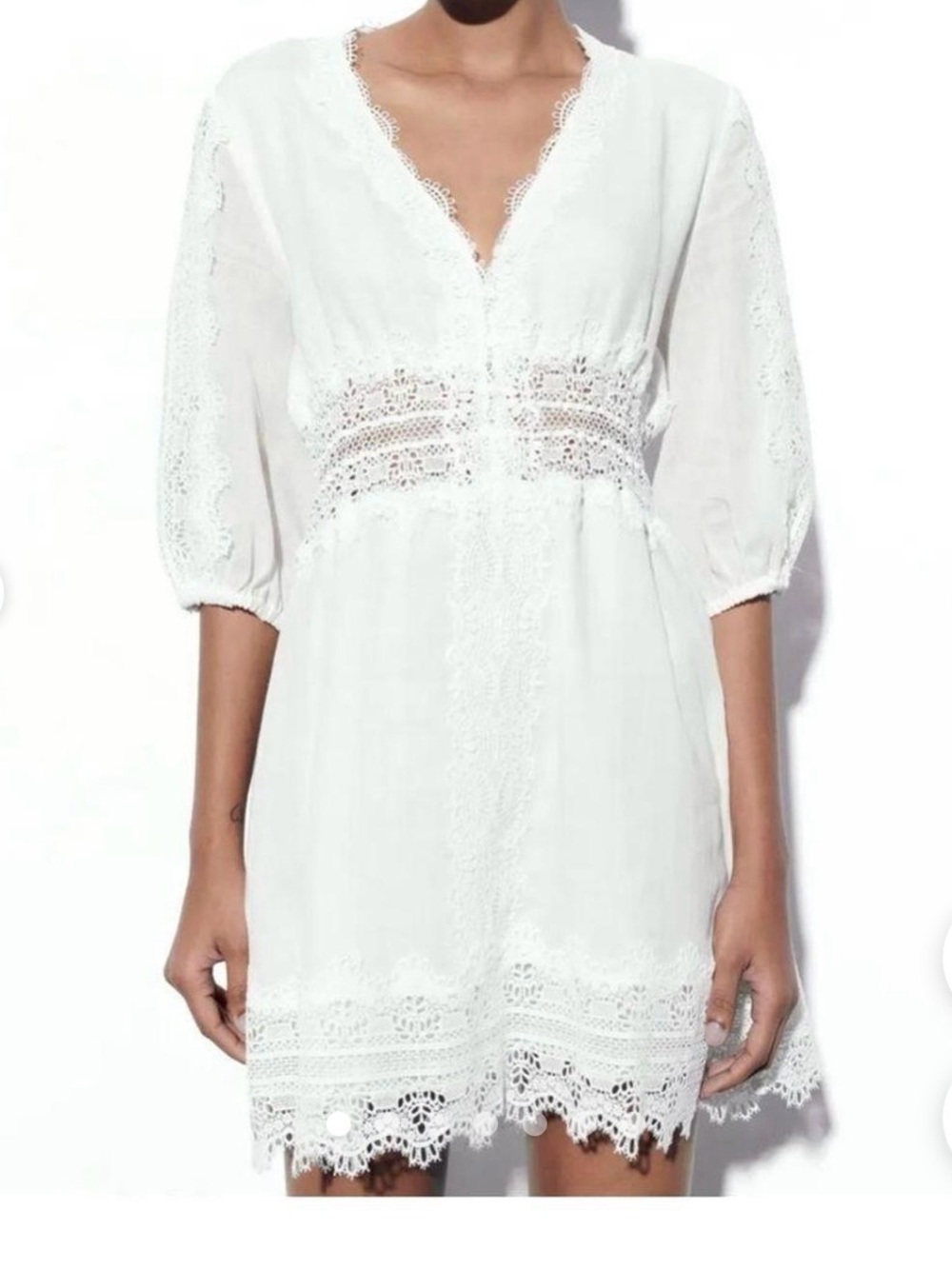 Zara Women’s White Lace-Trim dress